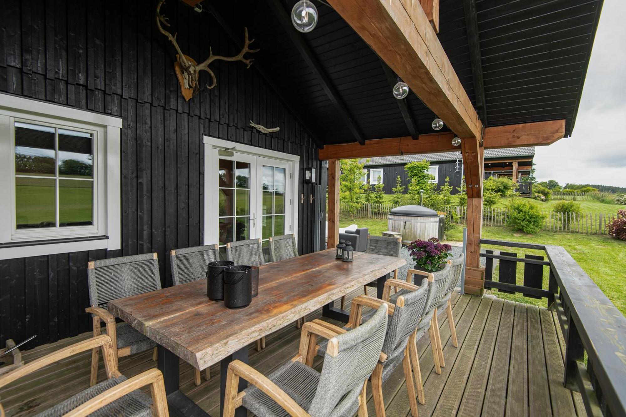 Kustelberg Lodges Medebach Exterior photo